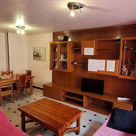 Apartamentos Casa May 1- Centro Benidorm-Solo Mayores De 30 Anos Y Familias Dış mekan fotoğraf