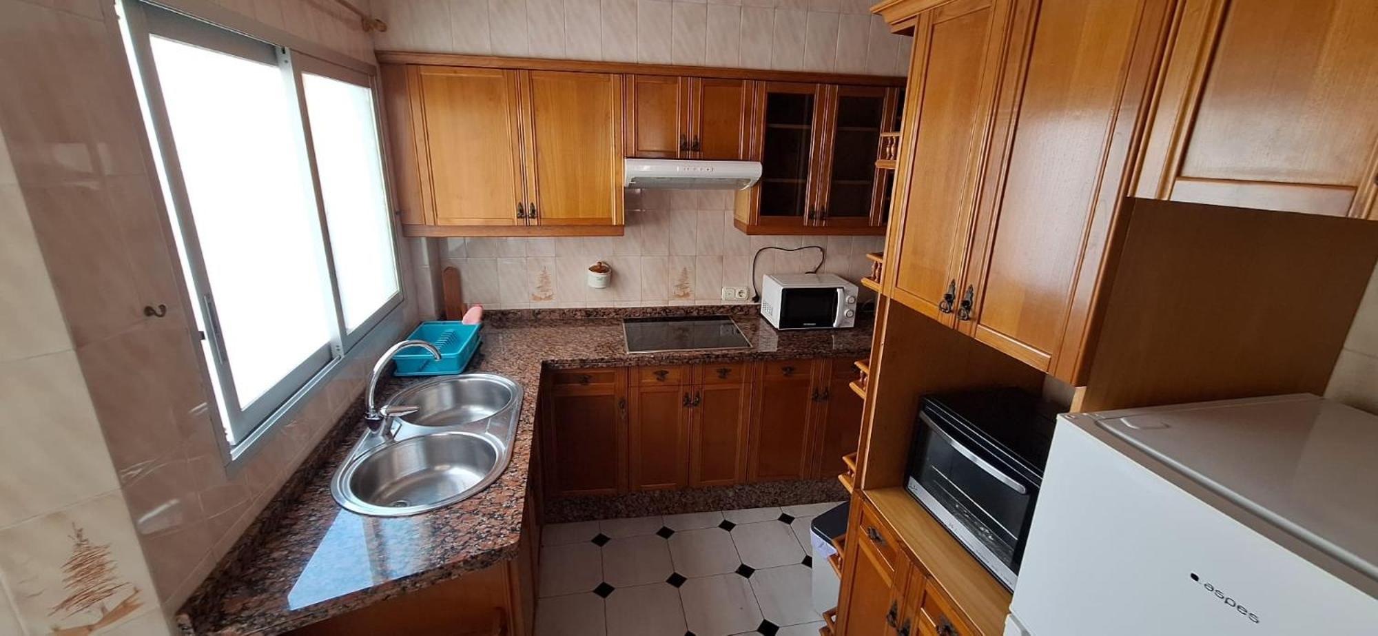 Apartamentos Casa May 1- Centro Benidorm-Solo Mayores De 30 Anos Y Familias Dış mekan fotoğraf